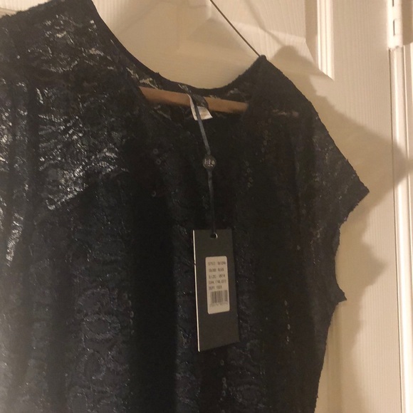 Beautiful black short sleeve lace dress - Picture 4 of 6